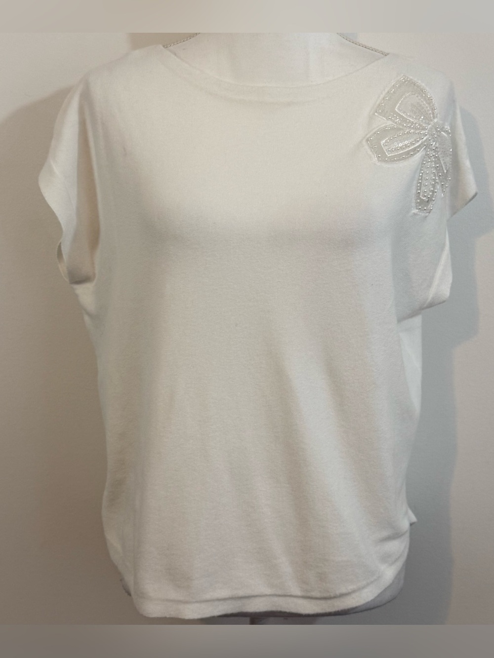 LIV Milano White Beaded Bow Knit Short Sleeve Sweater Top Women’s Large